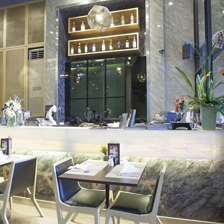 V Residence Serviced Apartment Bangkok Eksteriør billede