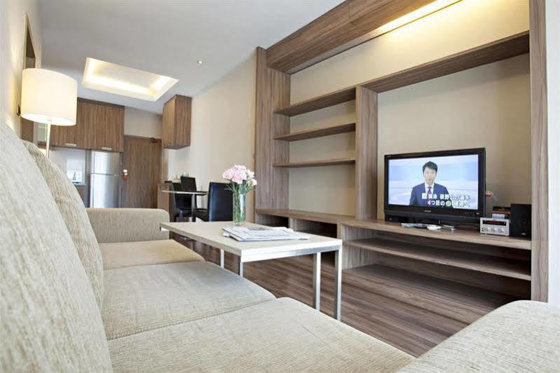 V Residence Serviced Apartment Bangkok Eksteriør billede