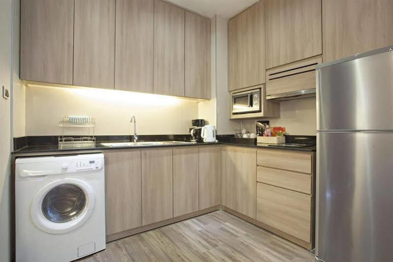 V Residence Serviced Apartment Bangkok Eksteriør billede