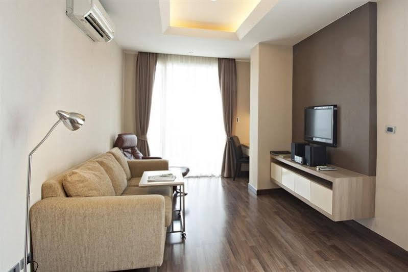 V Residence Serviced Apartment Bangkok Eksteriør billede