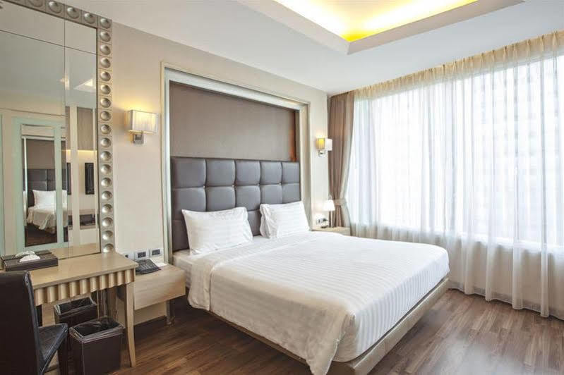V Residence Serviced Apartment Bangkok Eksteriør billede