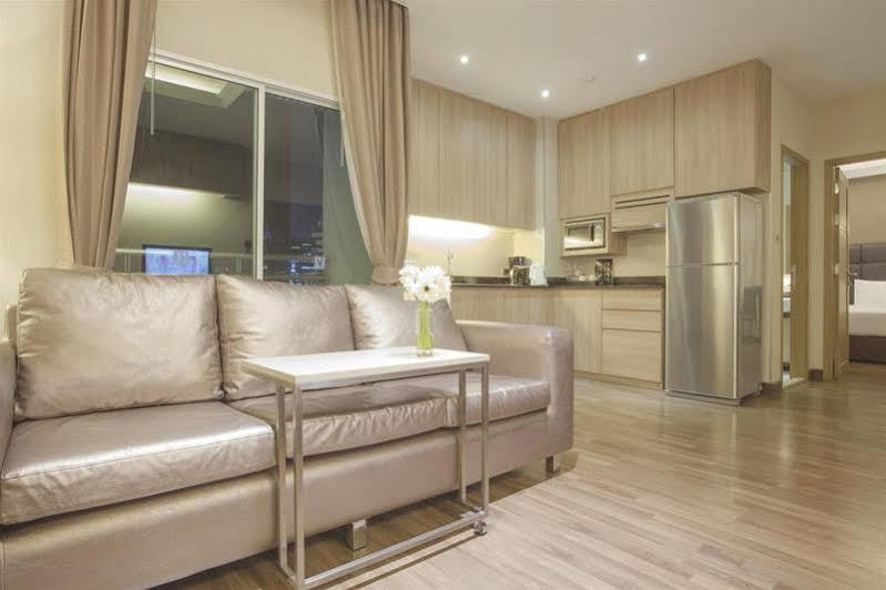 V Residence Serviced Apartment Bangkok Eksteriør billede