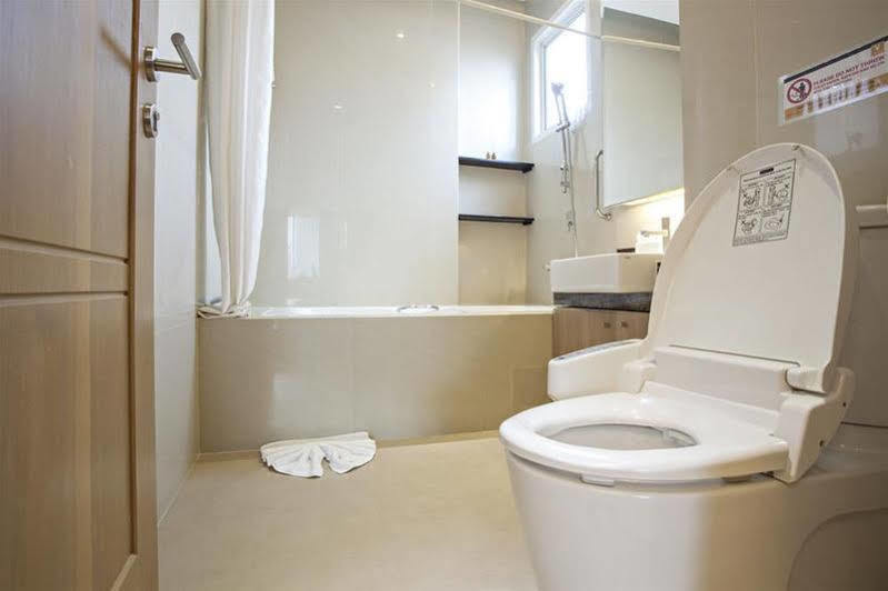 V Residence Serviced Apartment Bangkok Eksteriør billede