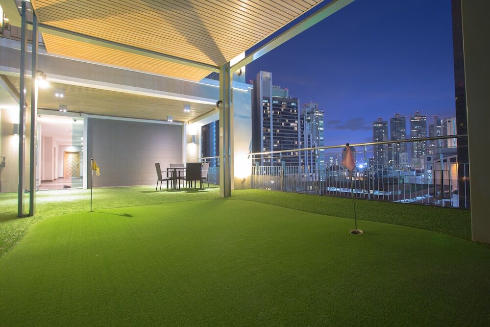 V Residence Serviced Apartment Bangkok Eksteriør billede