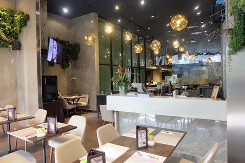 V Residence Serviced Apartment Bangkok Eksteriør billede